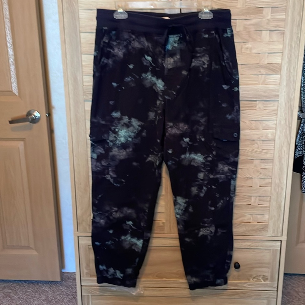 Style & Co Pull On Elastic Drawstring Cargo/Jogge… - image 1